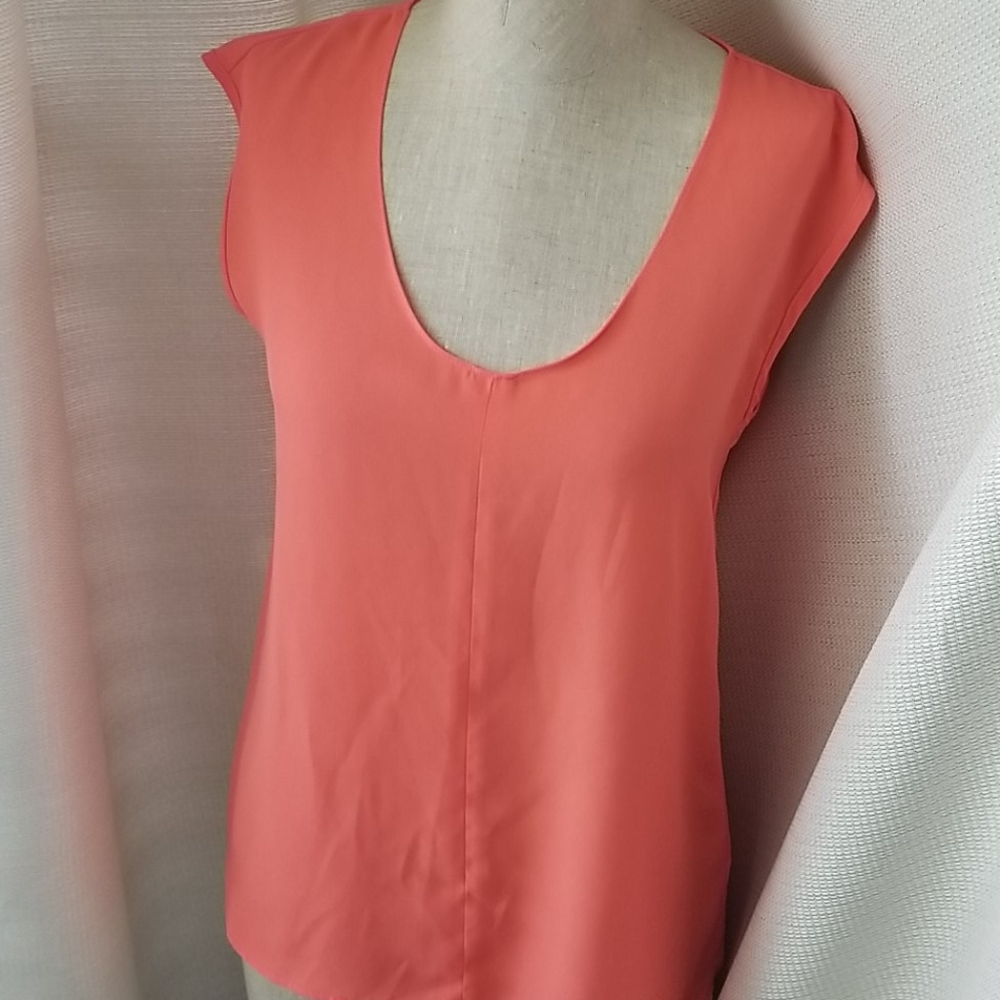 Professional salmon shell top